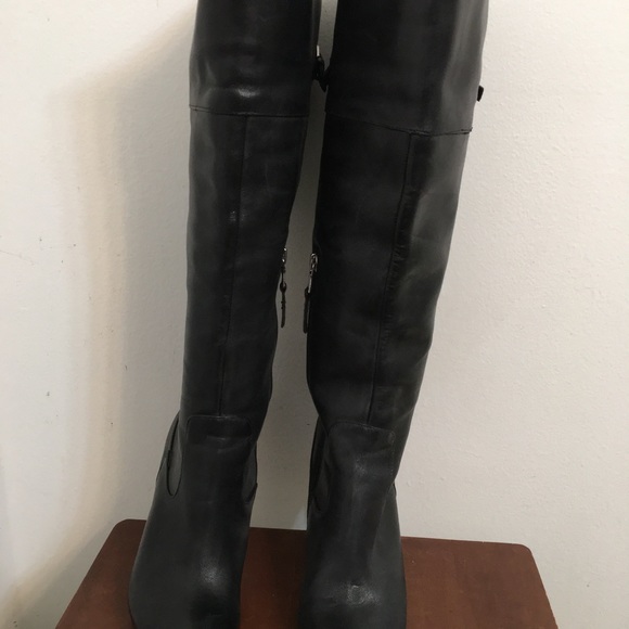 Lauren Ralph Lauren Knee Leather Boots Size 7B - Picture 2 of 15